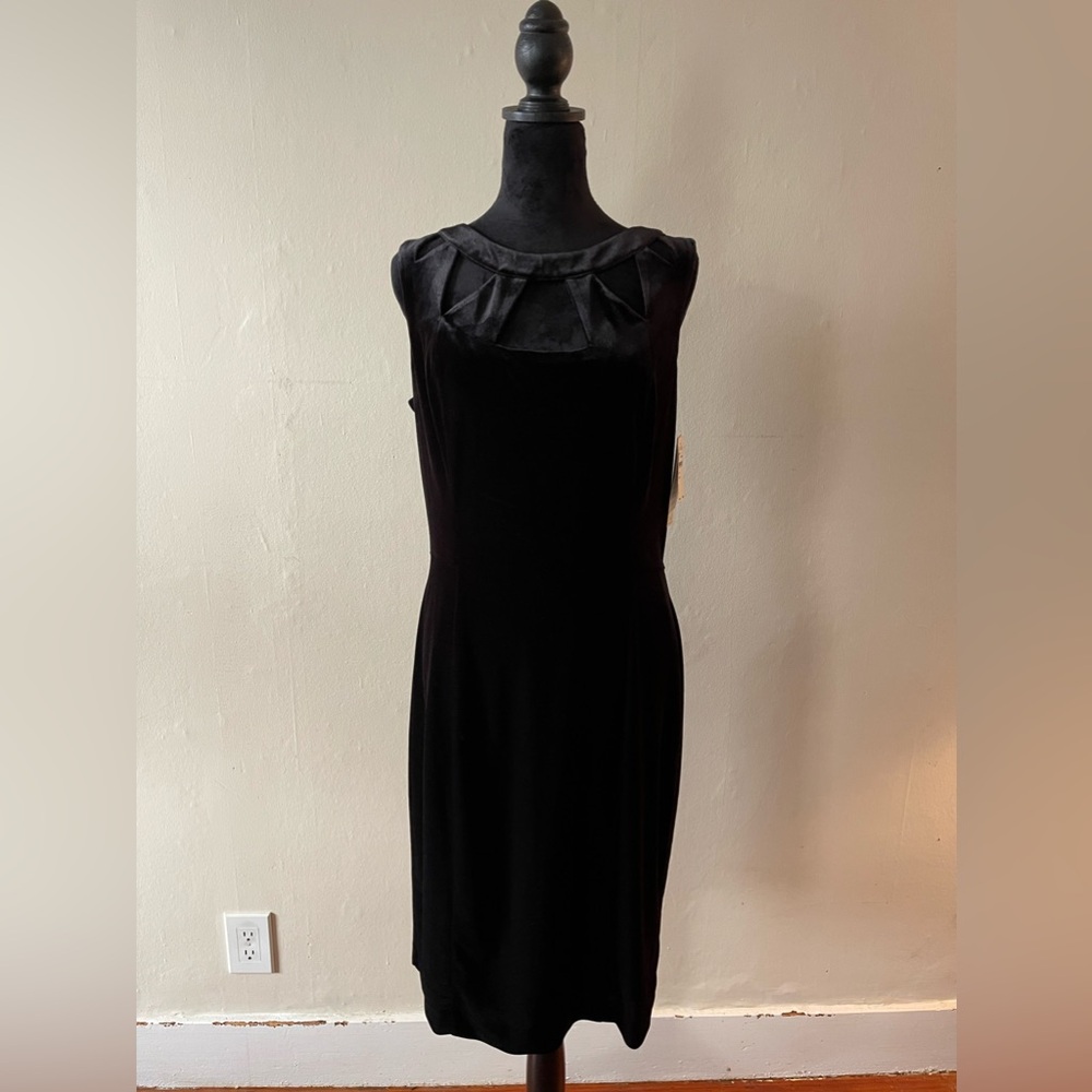 NWT Eliza J Black soft velvet plush cut-out neck dress, size 10